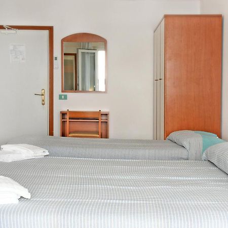 Hotel Exclusive In Pieno Centro - Nuova Gestione 2025 Riccione Buitenkant foto