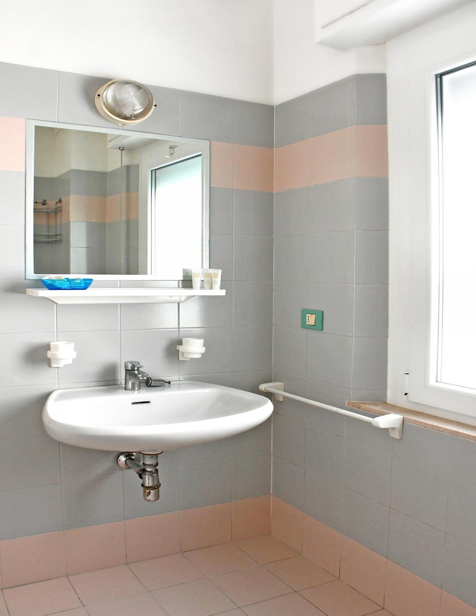 Hotel Exclusive In Pieno Centro - Nuova Gestione 2025 Riccione Buitenkant foto