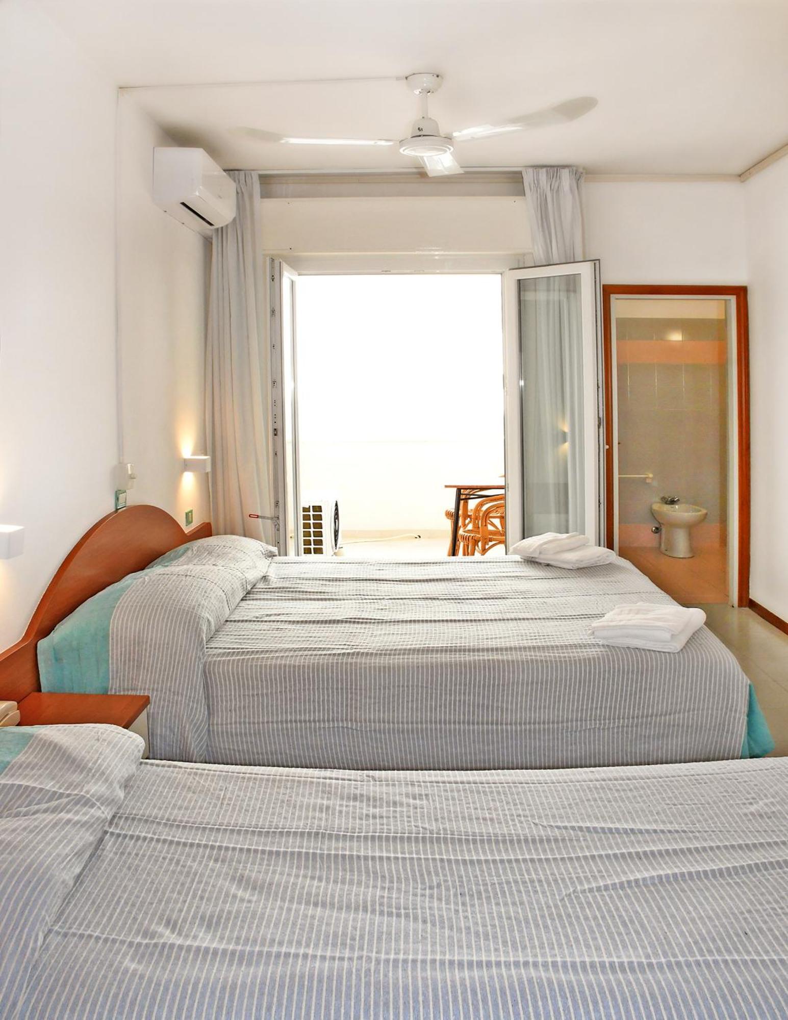 Hotel Exclusive In Pieno Centro - Nuova Gestione 2025 Riccione Buitenkant foto
