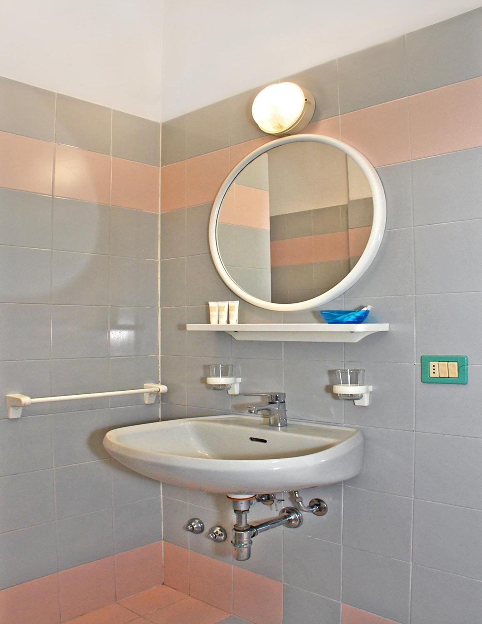 Hotel Exclusive In Pieno Centro - Nuova Gestione 2025 Riccione Buitenkant foto
